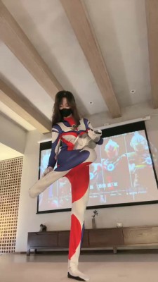 【禾末】cosplay-女超人VS外星人 bf20163-HD绳艺资源网