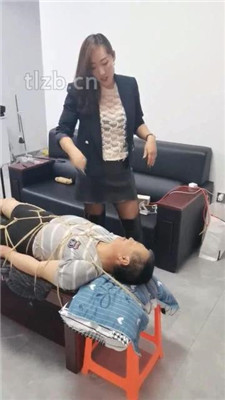 【冷御女王】女老板圈养惩罚不听话下属【中】-HD绳艺资源网