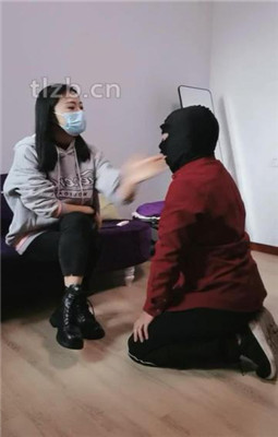 【凌儿女神】下班短靴原味白袜虐家奴-HD绳艺资源网