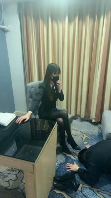 【娜美格格】剧情-职业女秘书黑丝高跟诱惑调【双视角版】 bf23347 套路资料库 第4张