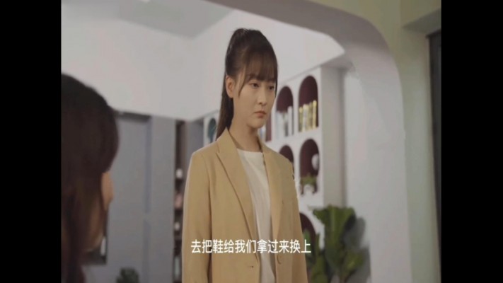 女女SM连续剧《堕落的口红》4集全-女孩遭办公室霸凌被女同事欺负虐待变成奴隶 网友原创 第3张