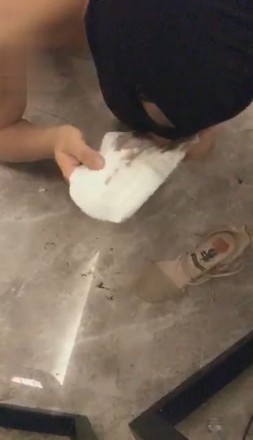 VIVI-犯贱小刚马桶 艾彩资料库 第3张